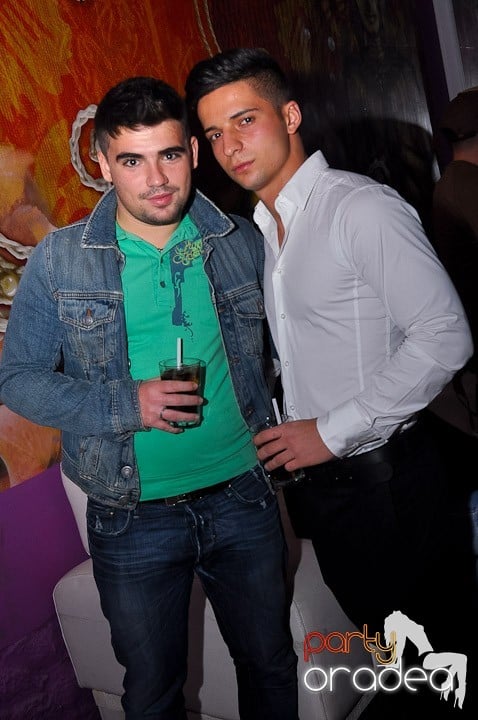 Party în Club Heat, 