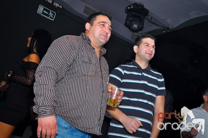 Party în Club Heat, 