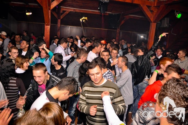 Party în Disco Faház,