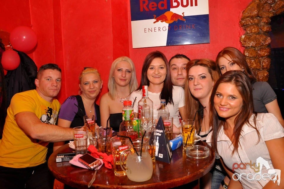 Party în Downtown Club, 