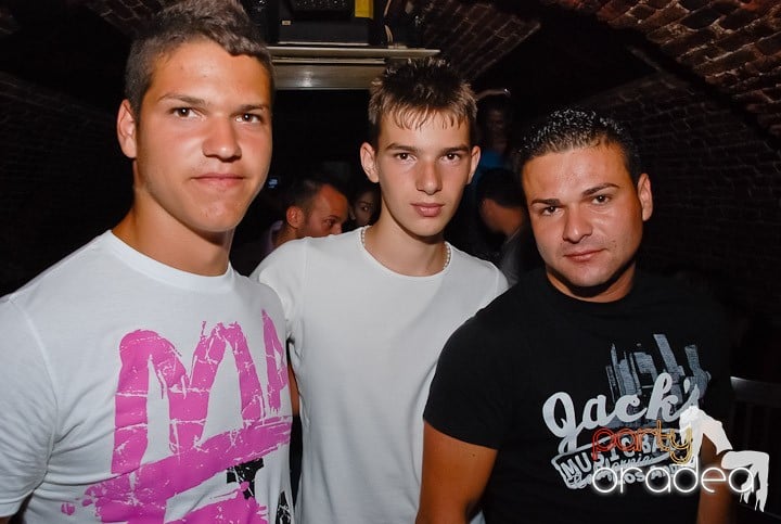 Party în Escape, 