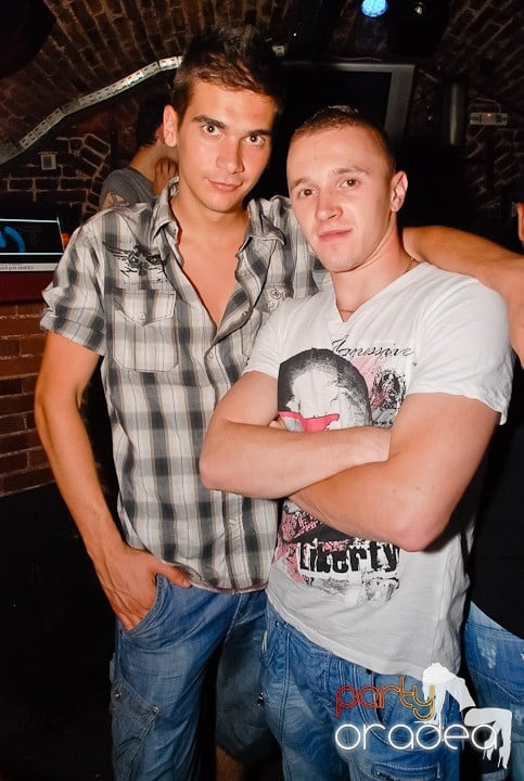 Party în Escape, 