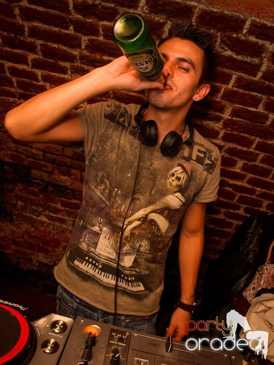 Party în Escape, 