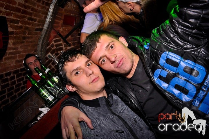 Party în Escape, 