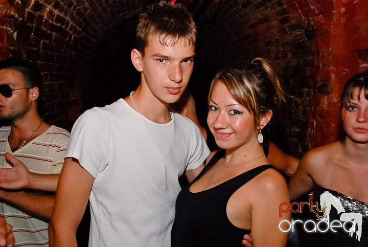 Party în Escape, 