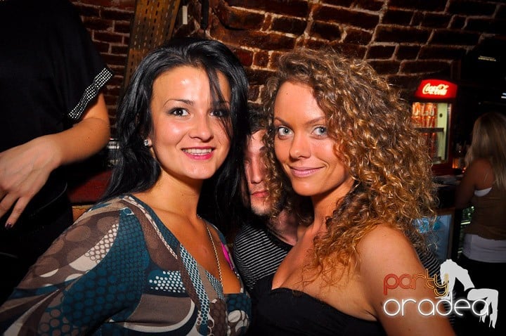Party în Escape, 