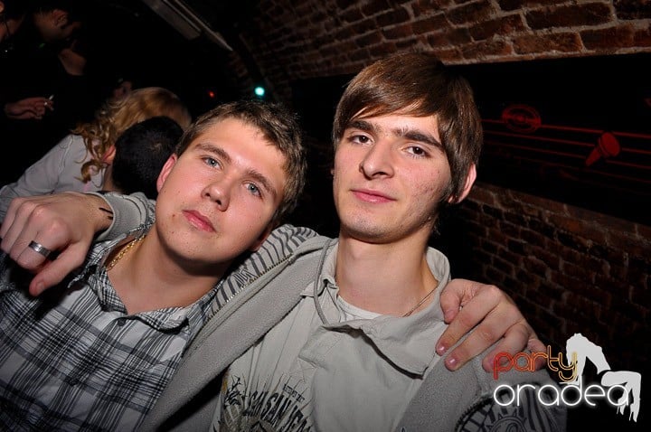 Party în Escape, 