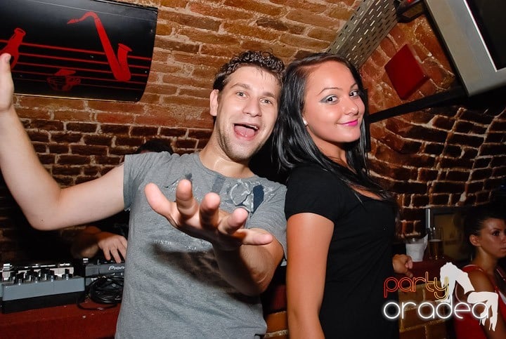 Party în Escape, 
