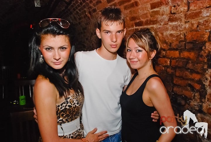Party în Escape, 