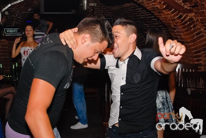 Party în Escape, 