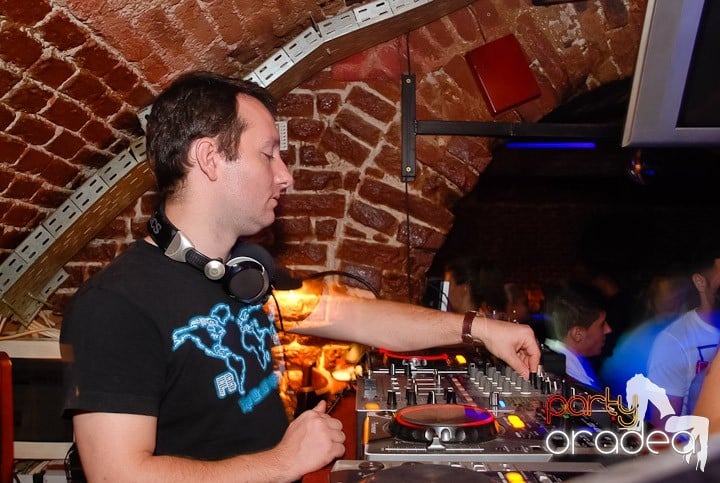 Party în Escape, 