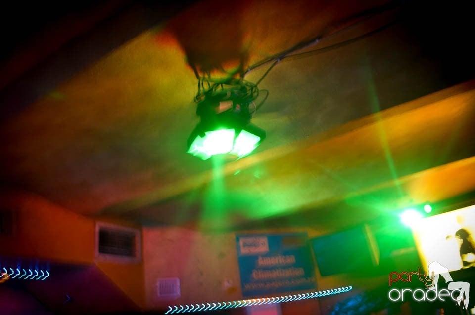 Party time în Downtown!, 