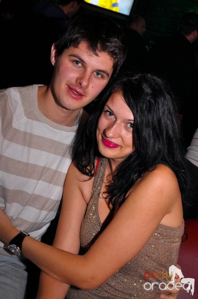 Party time în Downtown, 