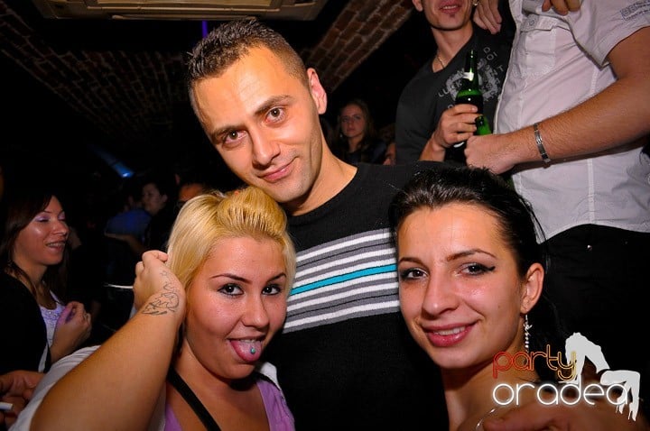 Pe ringul de dans din Escape, 