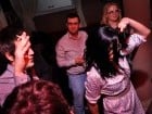 Petrecem în continuare în Chanson