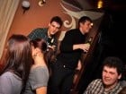 Petrecem în continuare în Chanson