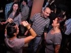 Petrecem în continuare în Chanson