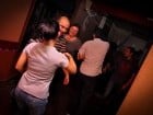 Petrecem în continuare în Chanson