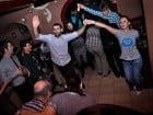 Petrecem în continuare în Chanson