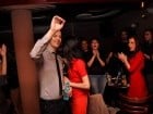 Petrecem în continuare în Chanson