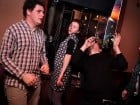 Petrecem în continuare în Chanson
