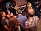 Petrecem în continuare în Chanson
