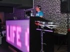 Petrecere cu muzică live în Club Life