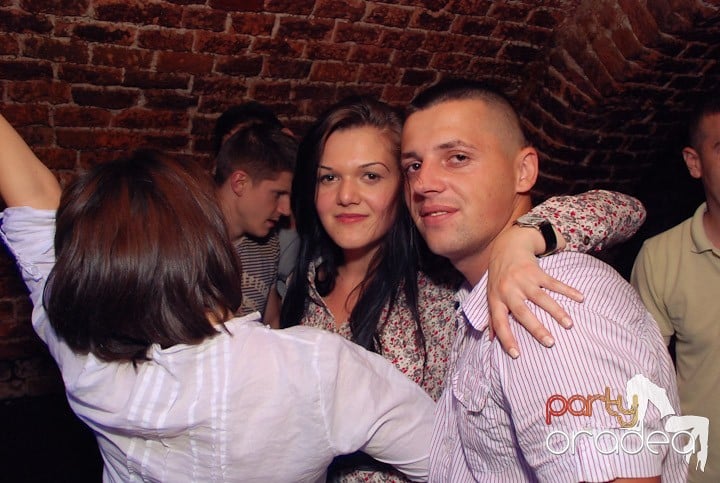 Petrecere de mijloc de săptămână,