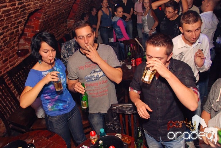 Petrecere de mijloc de săptămână,