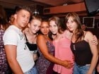 Petrecere de sfârşit de săptămână în Seven