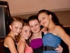 Petrecere de sfârşit de săptămână în Seven