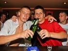 Petrecere de sfârşit de săptămână în Seven