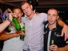 Petrecere de sfârşit de săptămână în Seven