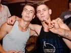 Petrecere de sfârşit de săptămână în Seven