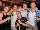 Petrecere de sfârşit de săptămână în Seven