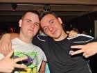 Petrecere de sfârşit de săptămână în Seven