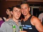 Petrecere de sfârşit de săptămână în Seven