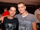 Petrecere de sfârşit de săptămână în Seven