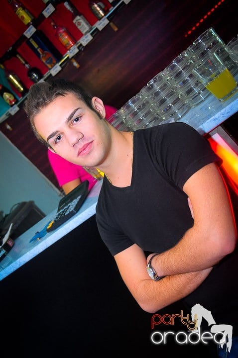 Petrecere în Club Dives, 