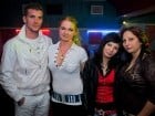 Petrecere în Club Dives