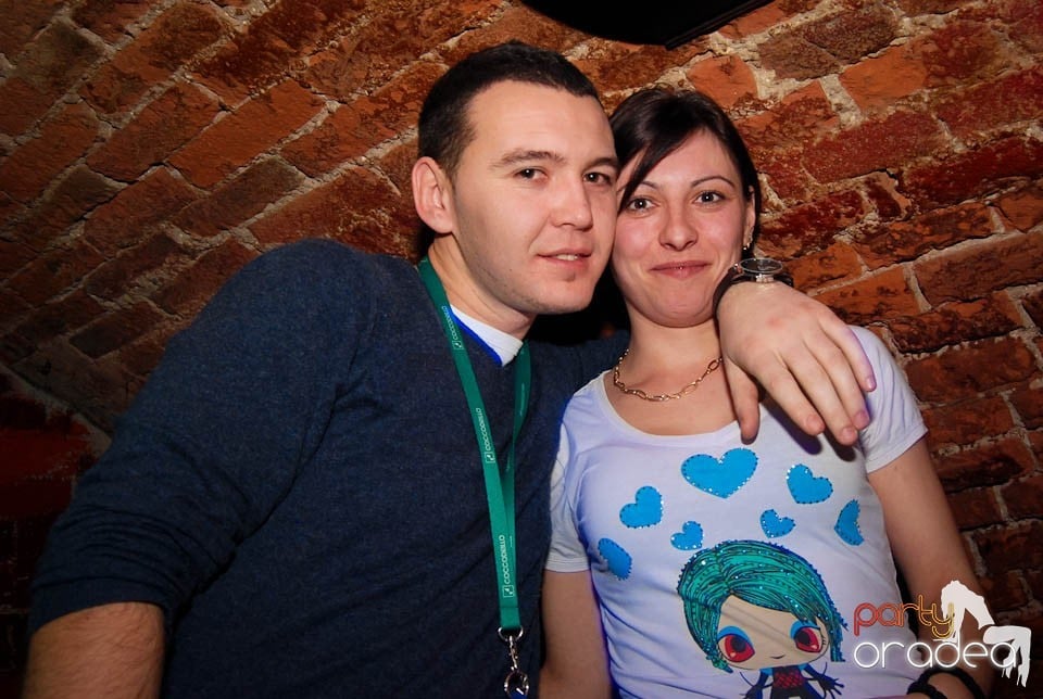 Petrecere în Club Escape,
