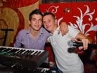 Petrecere la maxim în Club Luna