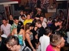 Petrecere la maxim în Club Luna