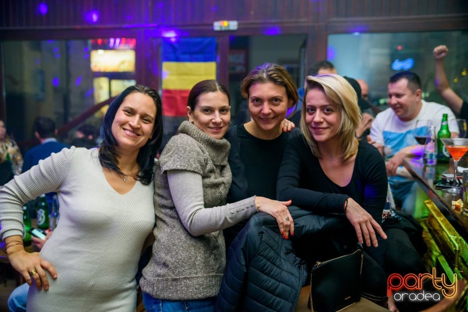 Petrecere Românească în Steam Bar, 