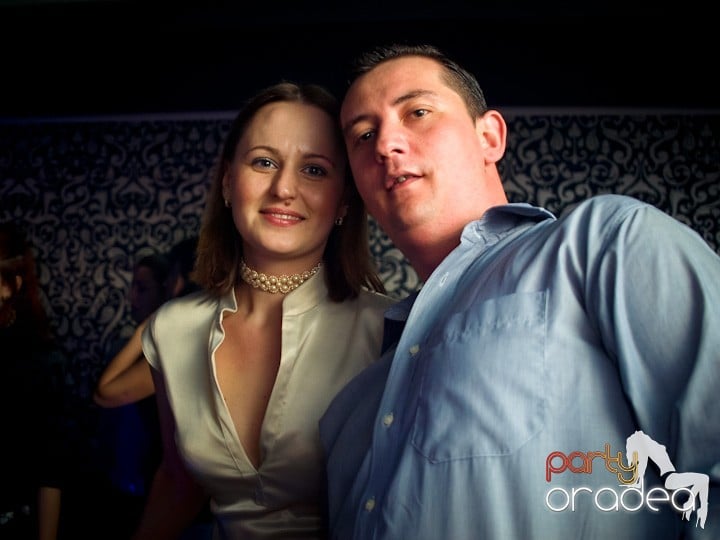 Petrecerea continuă în Club Life,