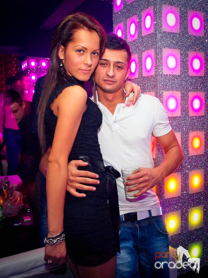 Petrecerea continuă în Club Life, 