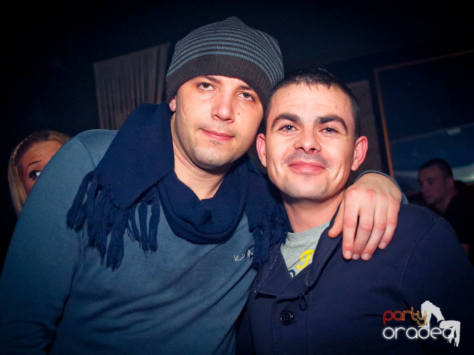 Petrecerea continuă în Club Life,