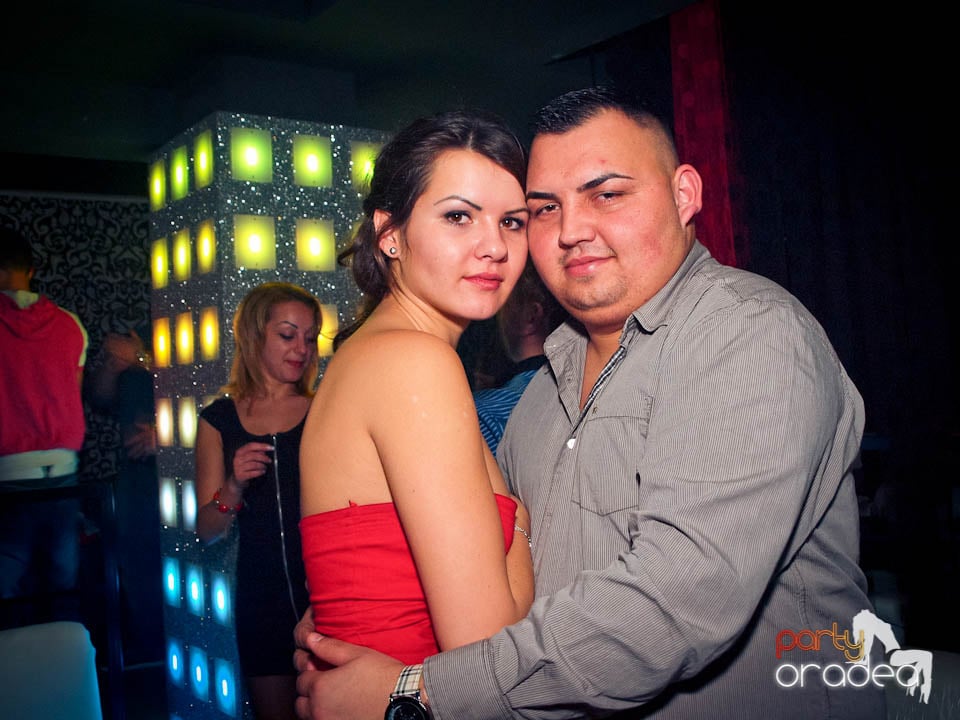 Petrecerea continuă în Club Life,