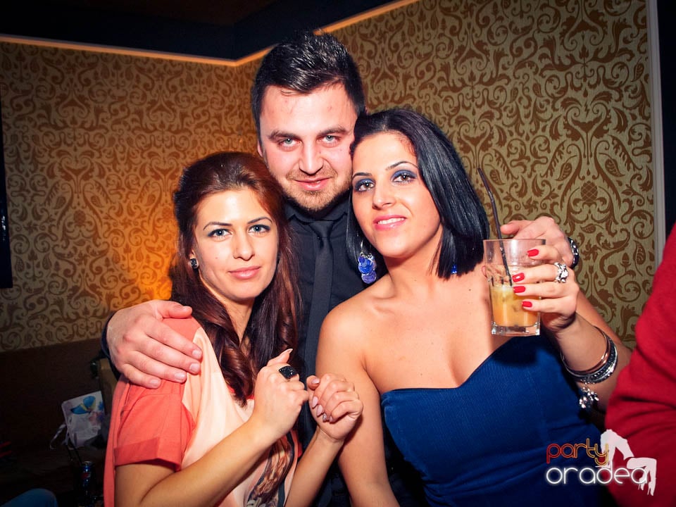 Petrecerea continuă în Club Life,
