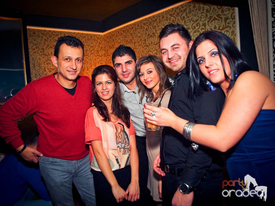 Petrecerea continuă în Club Life,